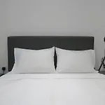 Comfy Studio 5 By Ong Realty